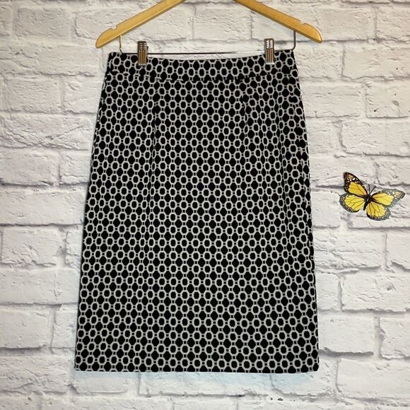 LYSE Spenard Geometric Print Pencil Skirt size small. - Picture 4 of 6